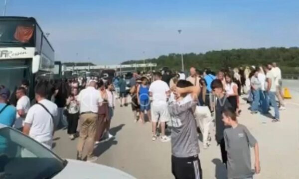 Mërgimtarët e bllokuar në kufi  këshilltarja shqiptare në qeverinë kroate tregon arsyen