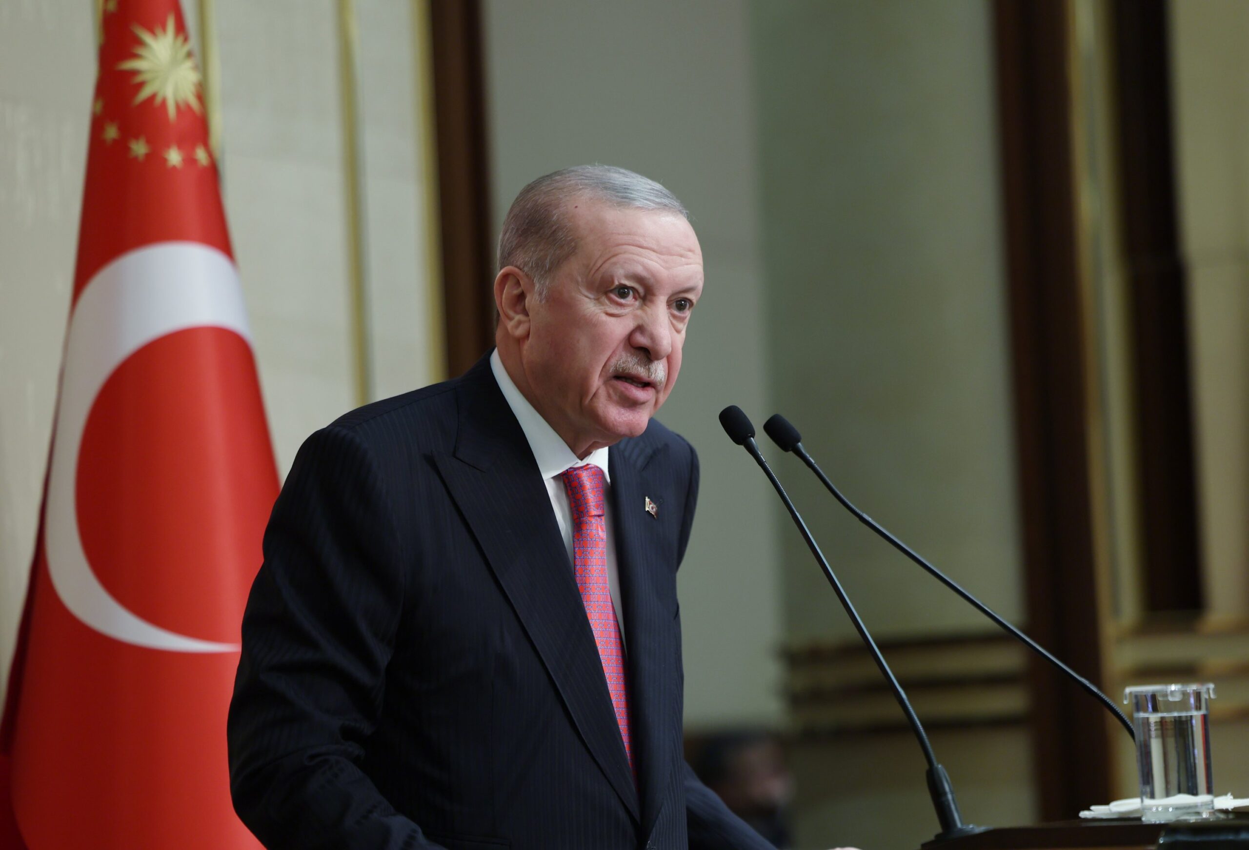 Erdogani u bën thirrje vendeve të NATO s të heqin kufizimet në industrisë së mbrojtjes