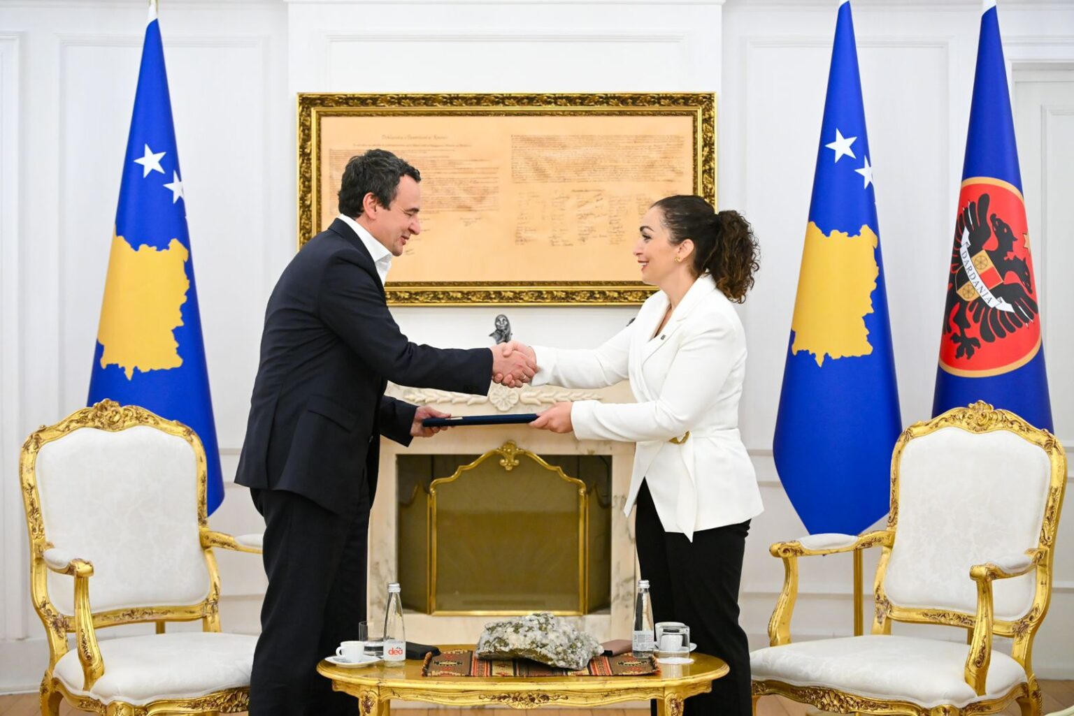 Kurti pyetet për një mandat të ri të Vjosa Osmanit  Presidenti duhet të jetë figurë konsensuale  fokusi nuk është te emrat