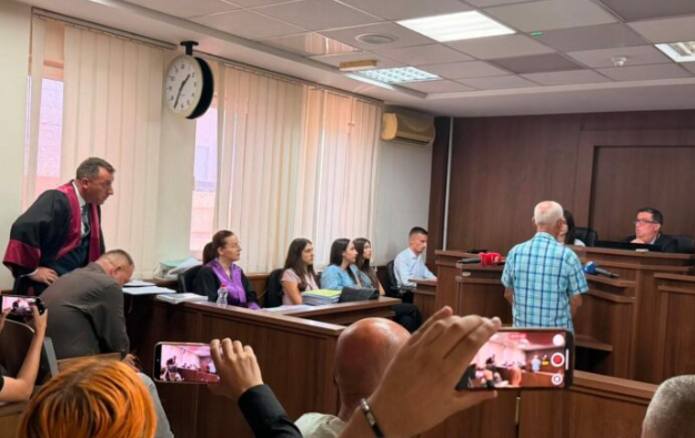 Eqrem Avdullahu pranon fajësinë për kanosjen ndaj Hysni Gucatit  aktgjykimi më 23 korrik