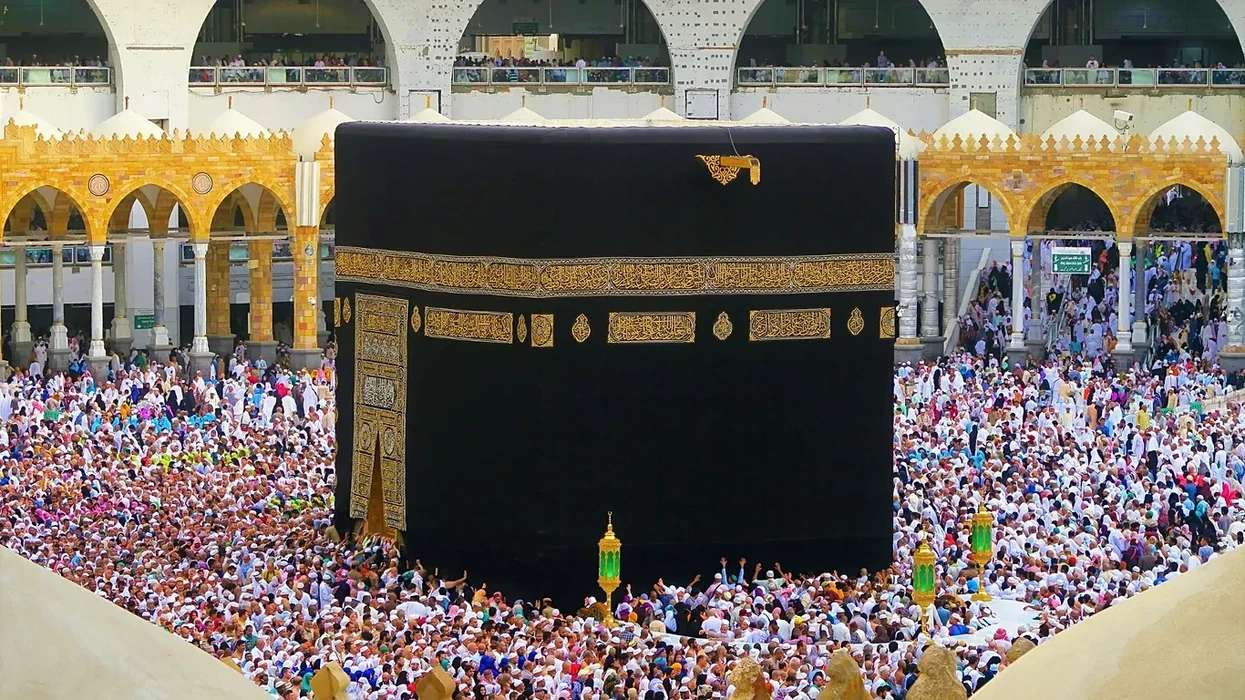 Viza e re saudite u lejon pelegrinëve të Umrës të kryejnë disa herë vizita brenda një viti