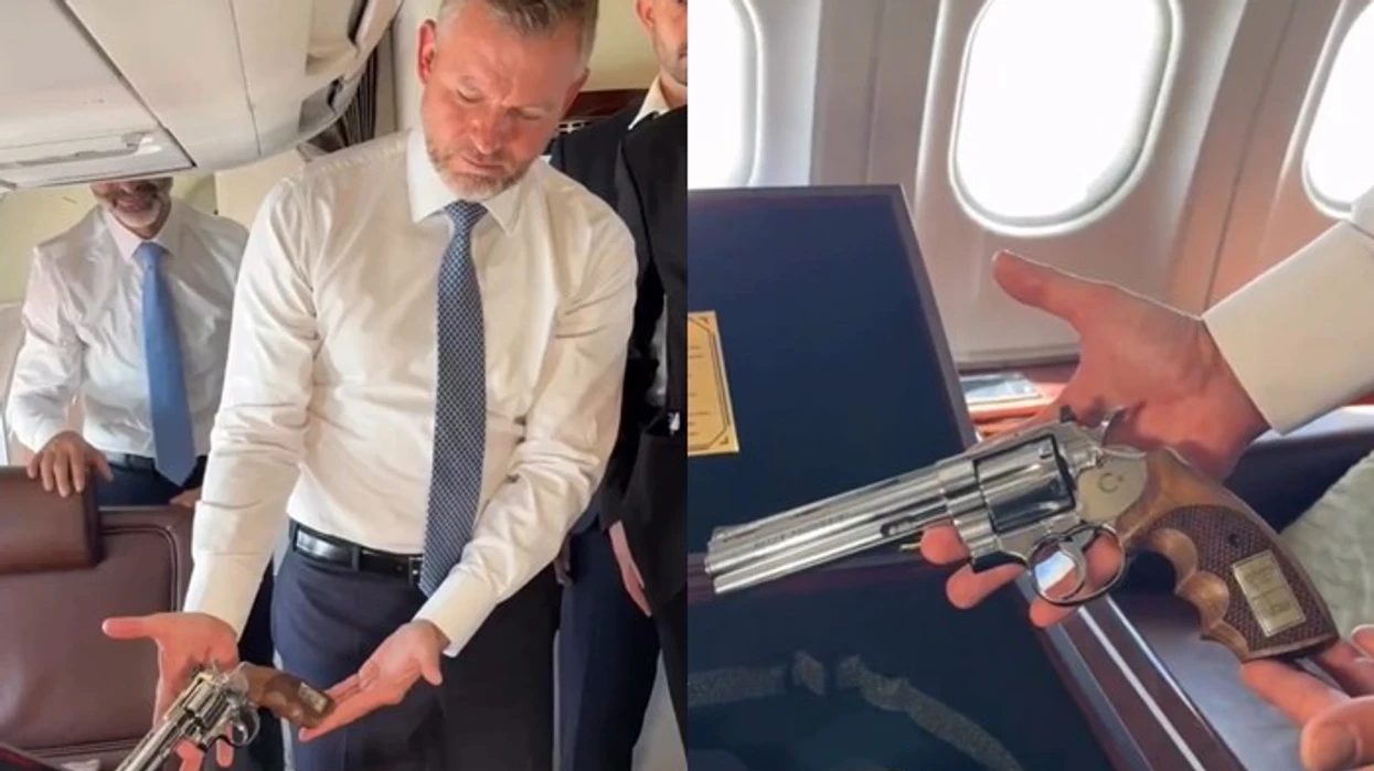 Publikohet video  presidenti i Sllovakisë tregon armën që mori dhuratë nga Erdogani në samitin e NATO s