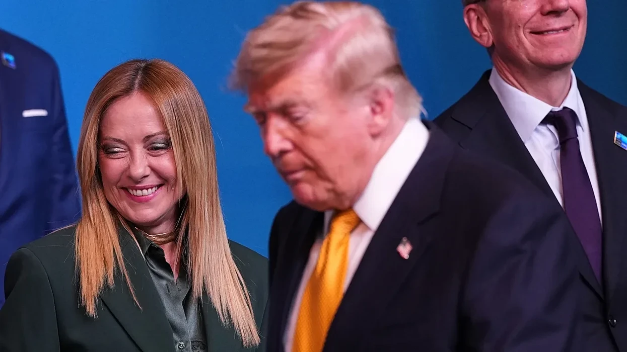 Vdes gazetari Daniele Compatangelo që zbuloi grindjen Trump Meloni