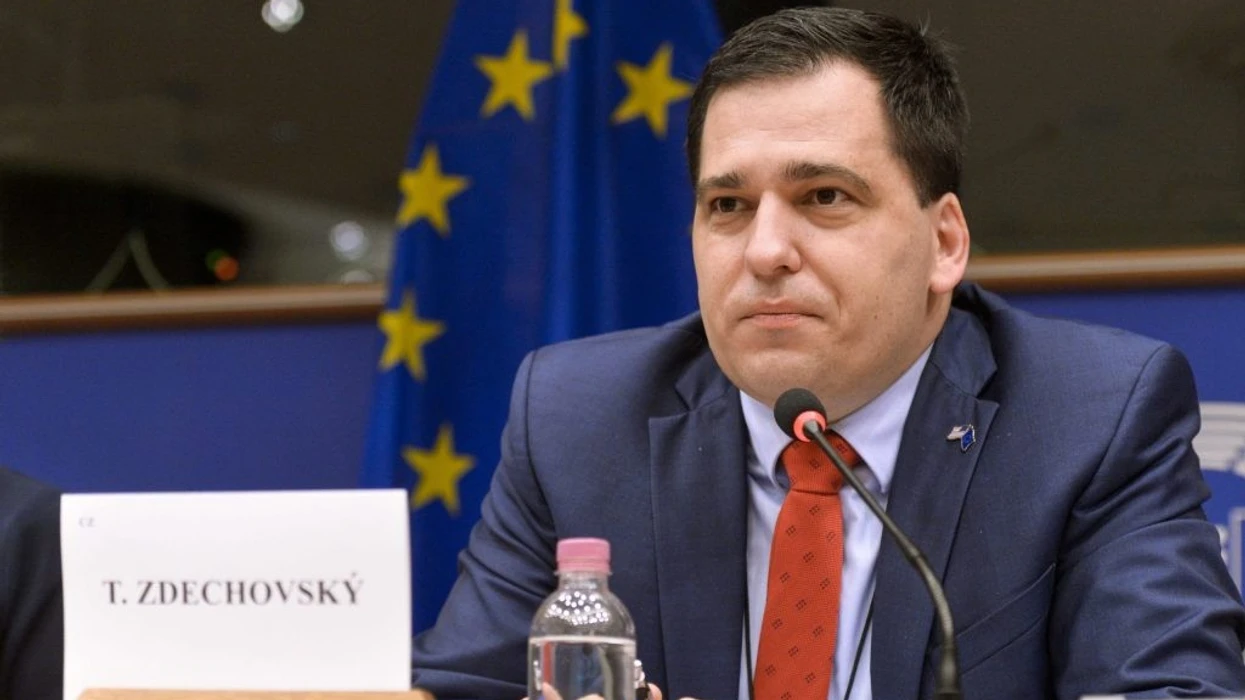 Deklarata e Paunoviqit  eurodeputeti çek kërkon përjashtimin e Serbisë nga negociatat me BE në