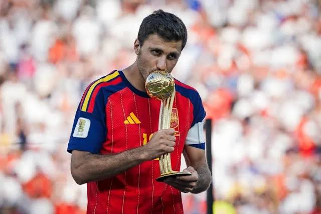 Manchester City nuk lëshon pe për Rodrin  pavarësisht interesimit të Real Madridit