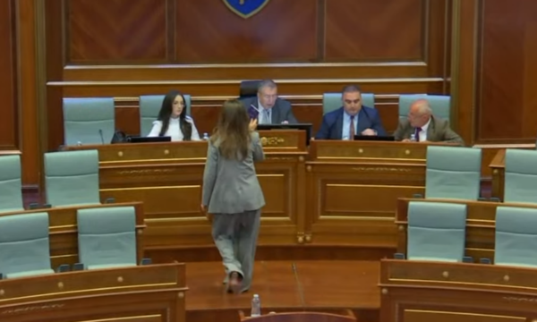 PDK i shkruan sërish letër Deharit  i kërkojnë ta thërrasë vazhdimin e seancës nesër në ora 11 00