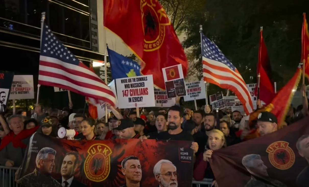  Liri për çlirimtarët   shqiptarët protestojnë para selisë së OKB së në New York