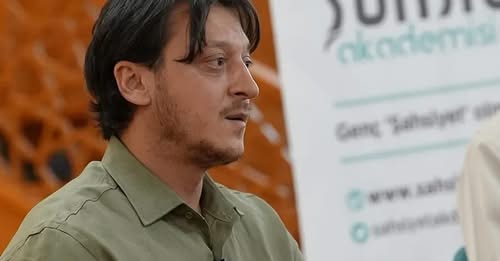 Mesut Özil kritikon FIFA në   Të mos ketë standarde të dyfishta ndaj Rusisë dhe Izraelit 
