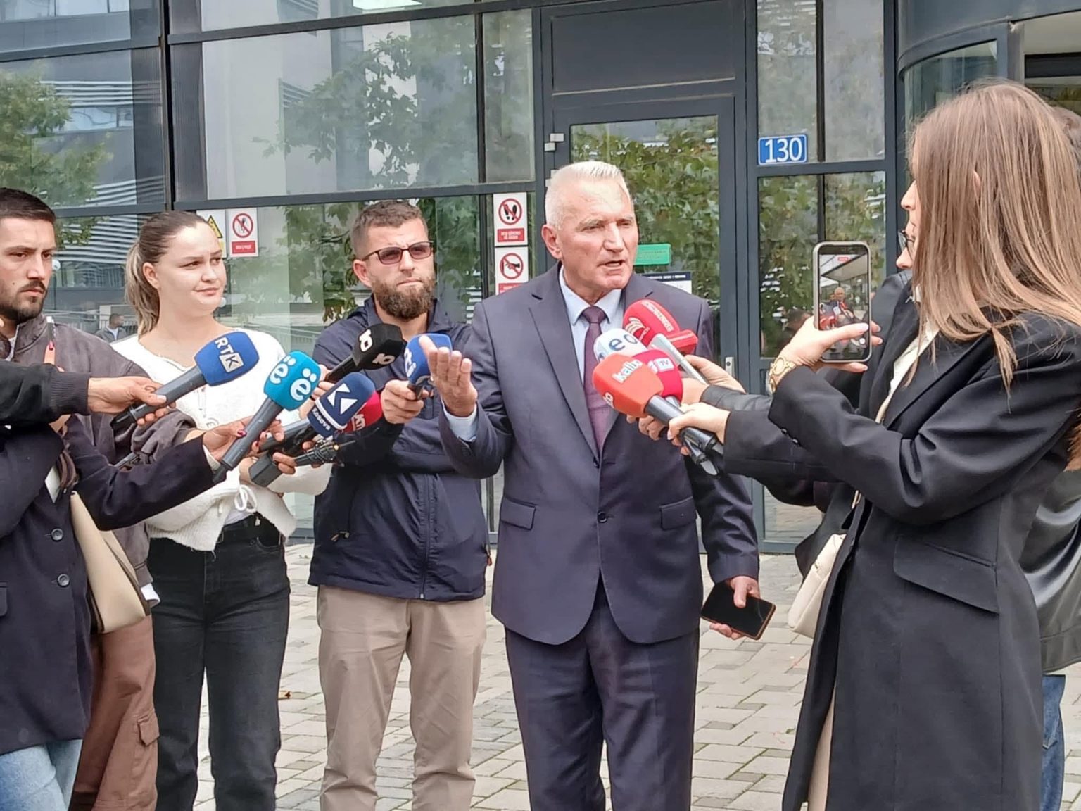 Familjarët të pakënaqur me dënimin prej 10 vjetësh ndaj Gjokoviqit  Ku është drejtësia 