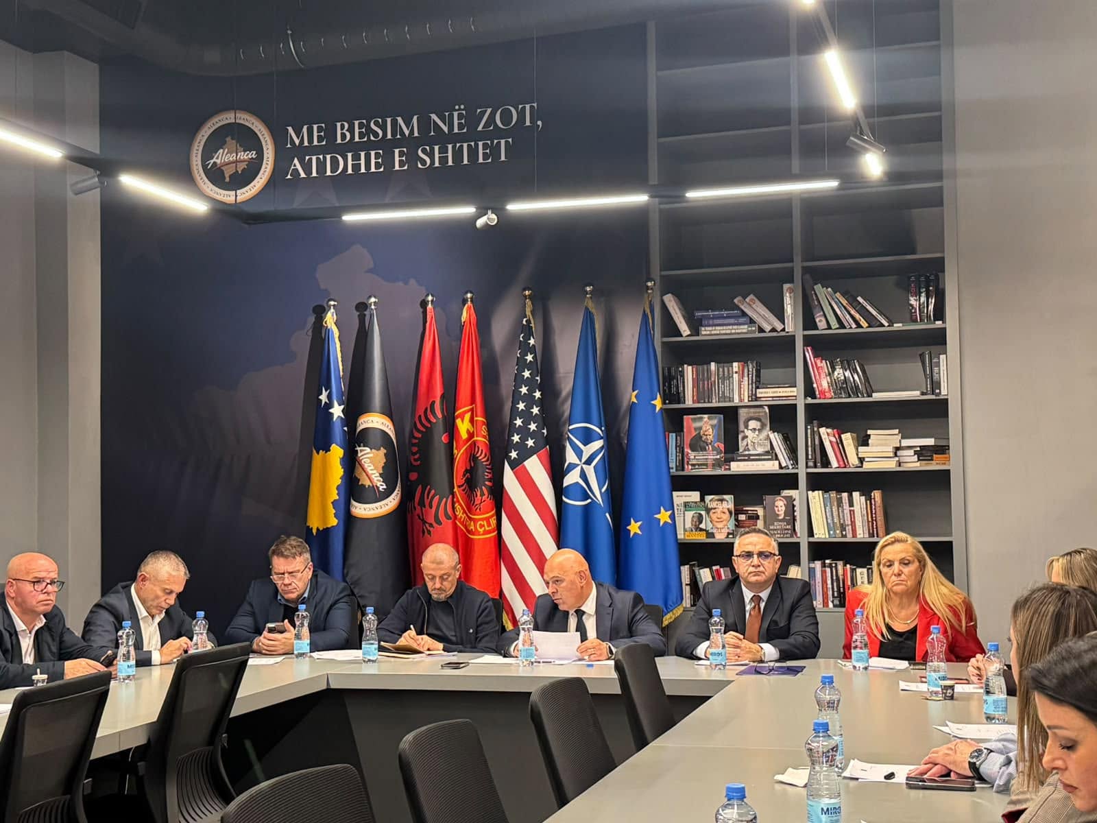 Gjini njofton themelimin e shkollës politike të Aleancës