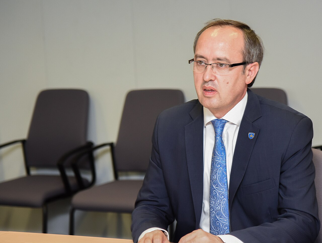 Hoti kërkon dorëheqjen e Sveçlës dhe Gërvallës  Hallkat kanë emër  kanë ministër