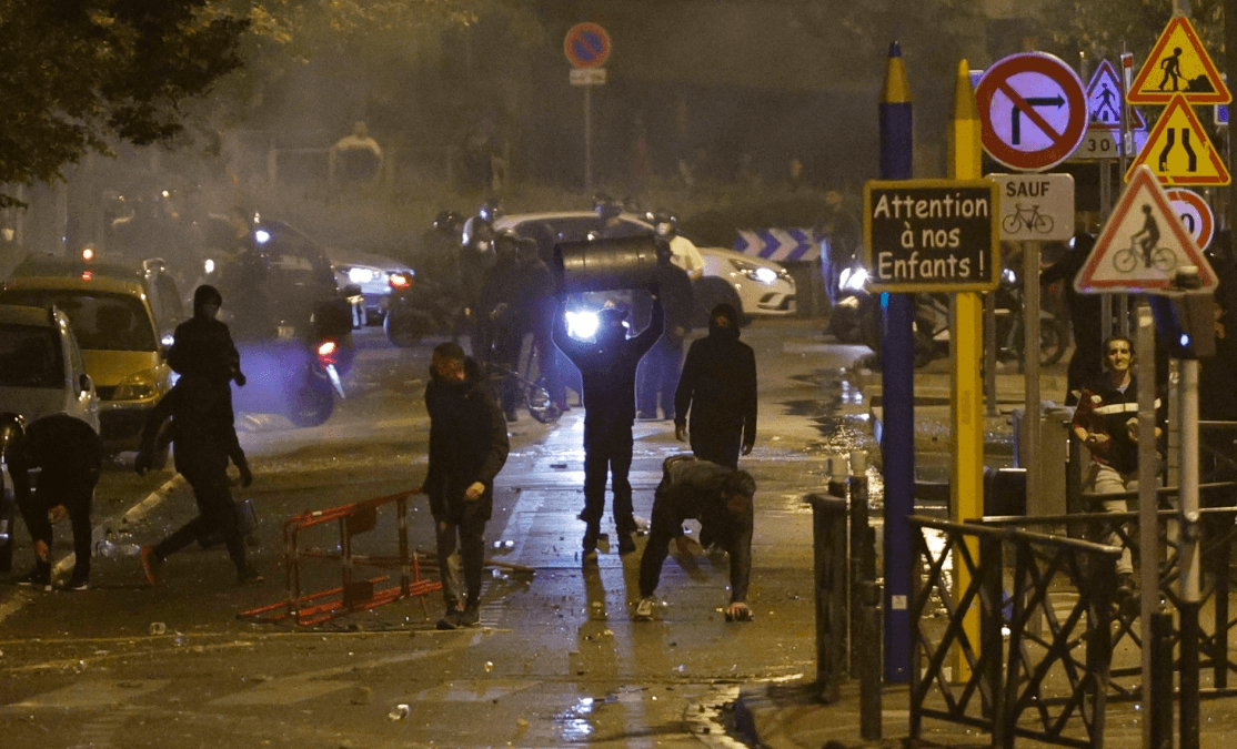 Qytetet franceze të qeta gjatë natës pas vendosjes së orës policore