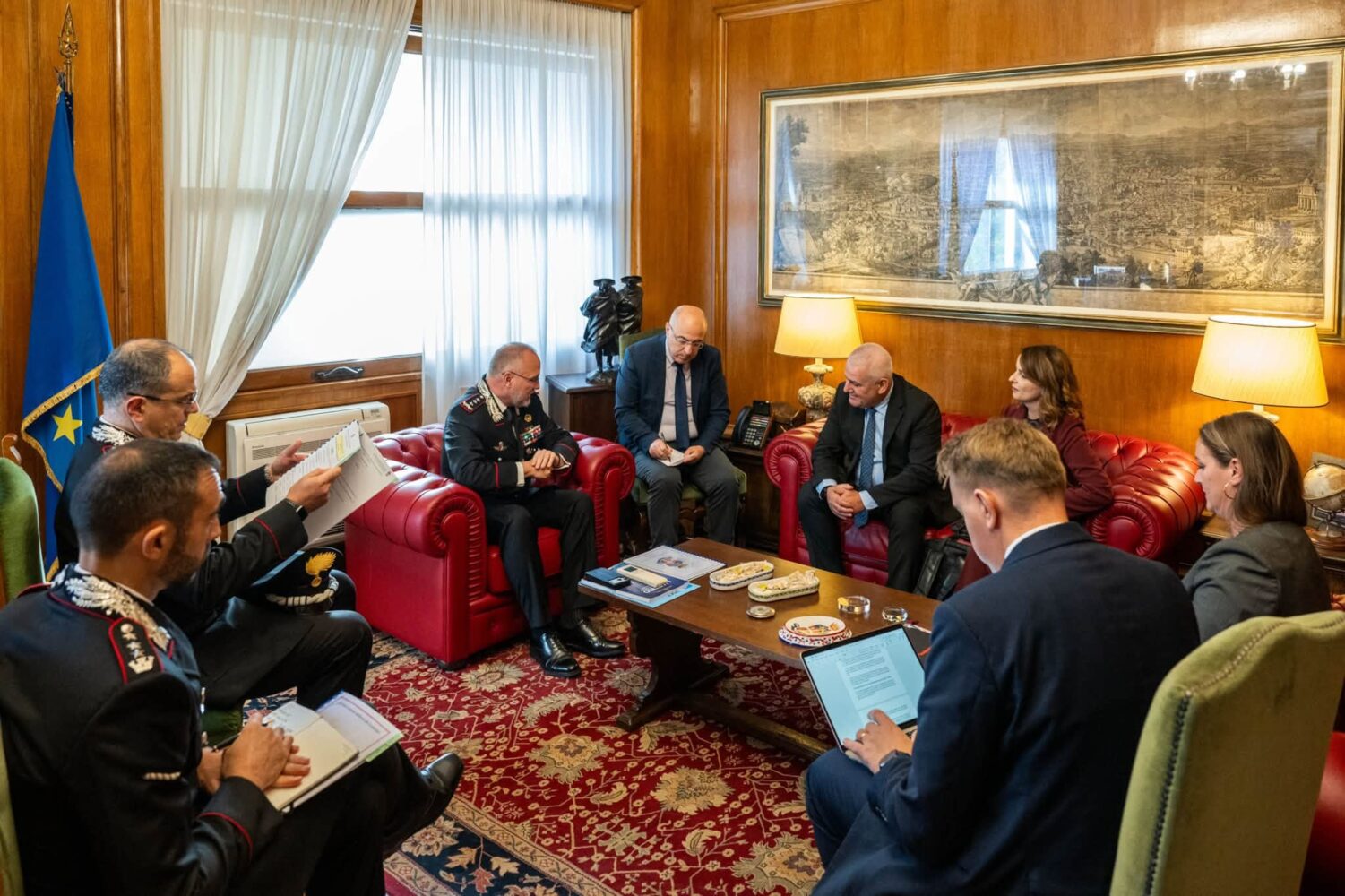 Sveçla në Itali takon kreun e Karabinierëve  interesohet për bashkëpunim rreth krijimit të Xhandarmërisë në Kosovë