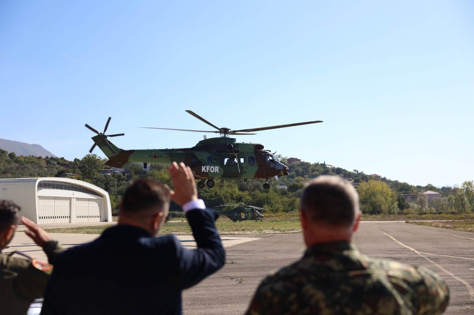 Shqipëria dërgon kontingjentin e parë të helikopterëve në misionin e KFOR it në Kosovë