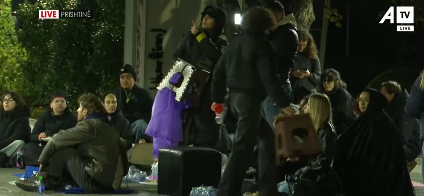  Konferenca të mbahet jashtë    Nesër thirret protestë para adresimit të Gërvallës e Sveçlës